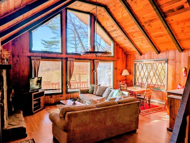 Photo - 24 Chalet Village Dr