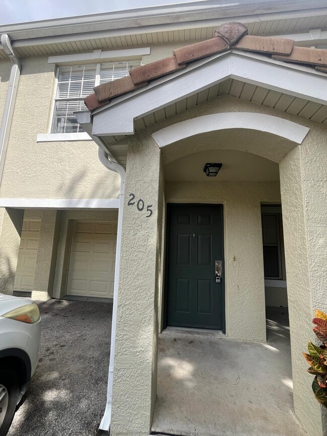 Building Photo - 116 SW Peacock Blvd Unit 9-205