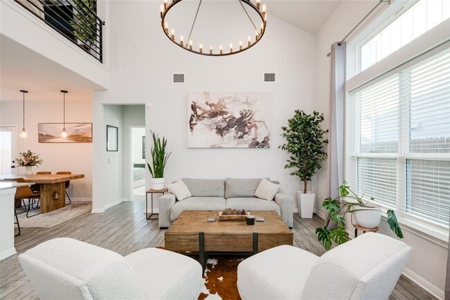 Photo - 10800 Harwood Overlook Pass