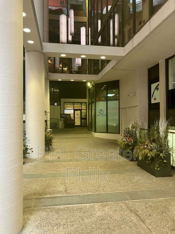Photo - 1420 Locust St
