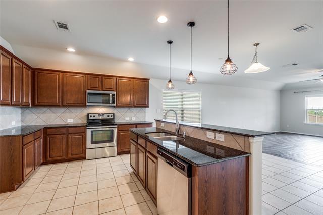 Photo - 2784 Cresent Lake Dr