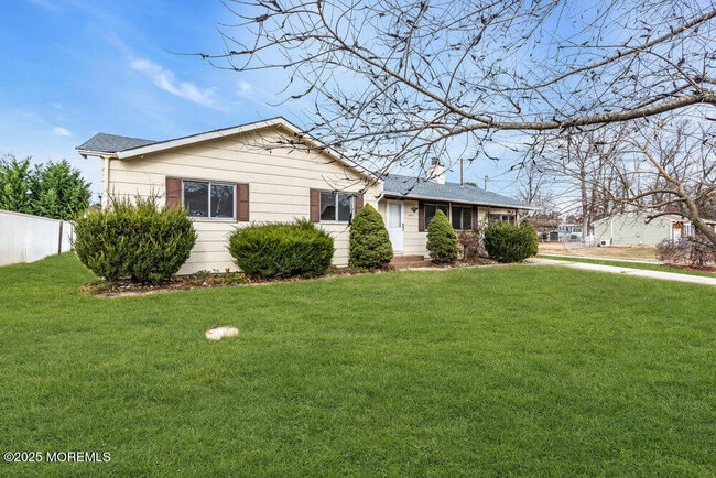 Photo - 1841 2nd Ave