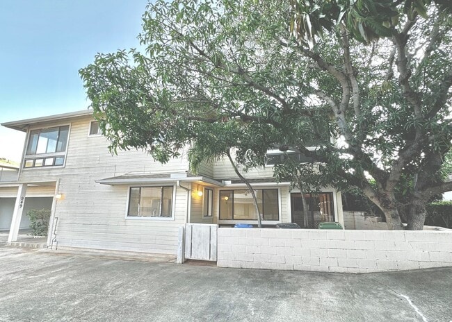 Photo - SPACIOUS 3 BEDROOM 2.5 BATH HOME IN KAIMUKI W/2 CAR GARAGE