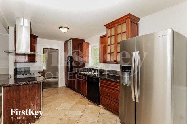 Photo - 7037 Dalmatia Dr