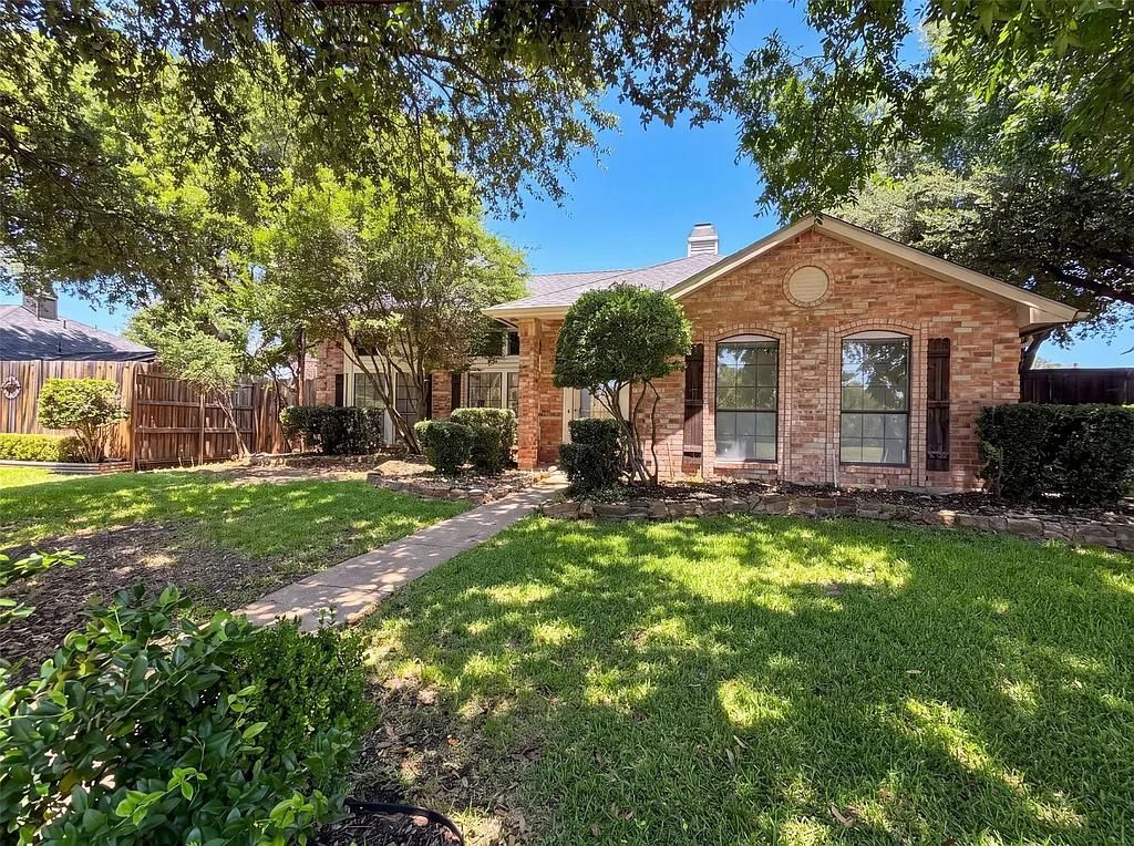 Photo - 1613 Mullins Dr