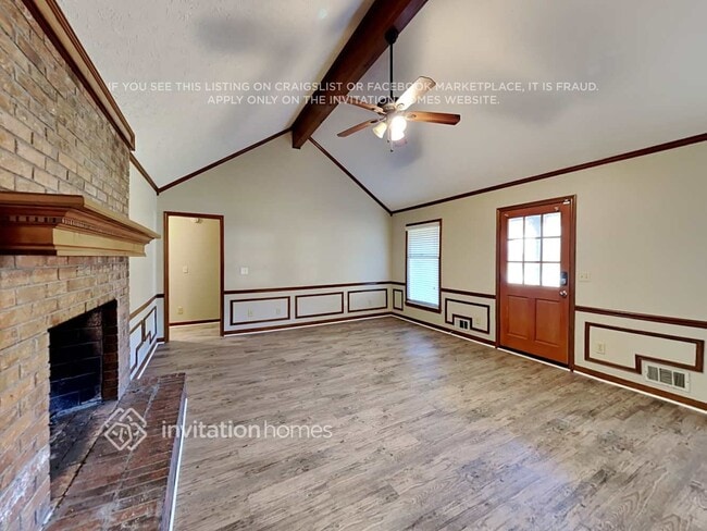 Photo - 1231 Great Oaks Dr SE