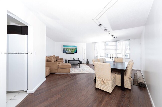 Building Photo - 2750 NE 183rd St Unit 1207