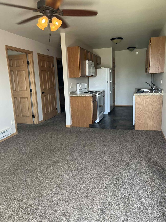 Photo - 1412 12th Ave SE