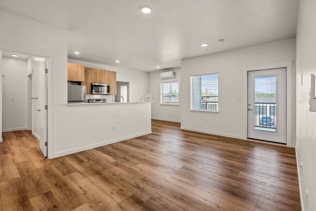 Photo - Silverbrook Apartments