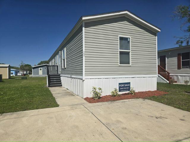 Building Photo - 1400 Banana Rd