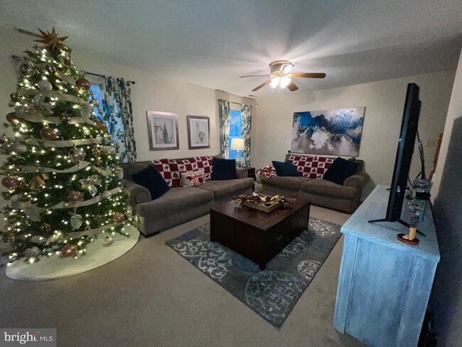 Photo - 22120 Victoria Cir