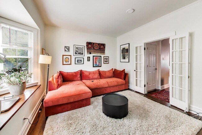 Photo - 4911 W Grace St