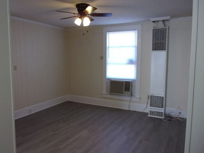 Photo - 2 Bedroom 1 Bath Apartment with Private Deck