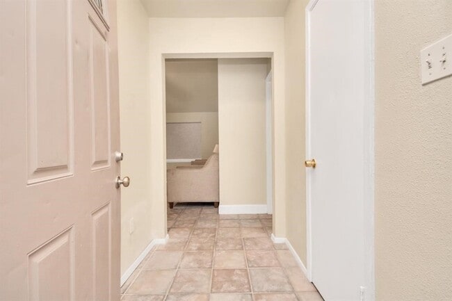 Photo - 4803 Beechaven St