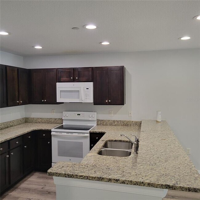 284 Gardner Ln Apartment Unit A Kissimmee, FL