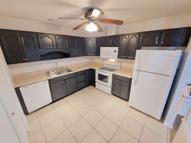 Photo - Beautiful Virginia Beach TownHome | 3BR, 2BA