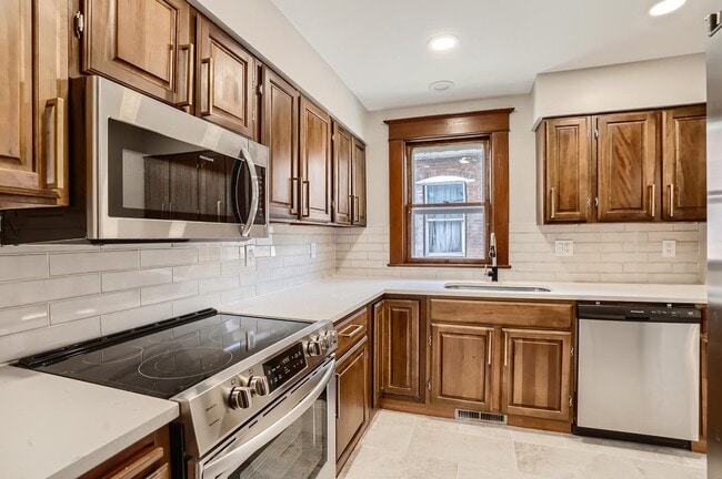 Photo - Charming Highland home near shops at Tennyson