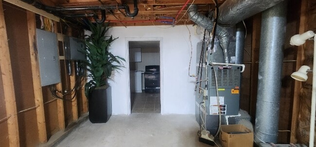 Building Photo - 5010 Lakemont Dr Rental