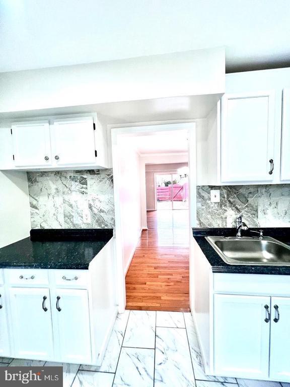 Photo - 1338 Redbud Ct