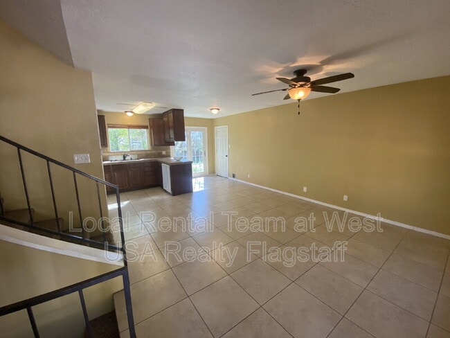Photo - 1607 N Prairie Way