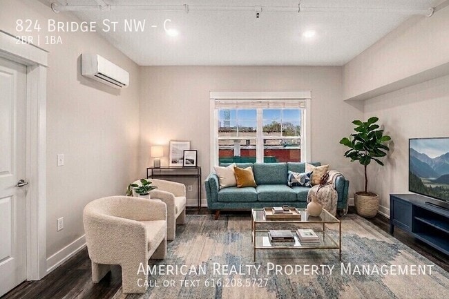 Photo - 824 Bridge St NW Unit C