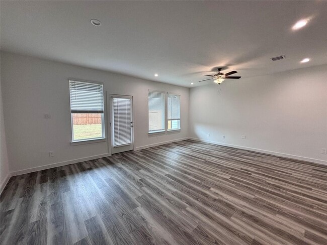 Photo - 3032 Crown Gate Dr