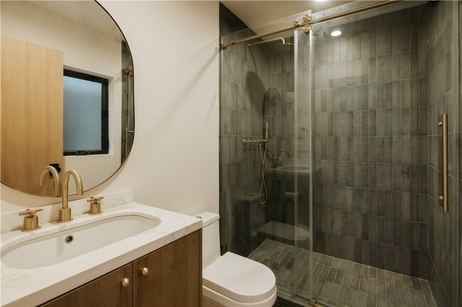 Photo - 1249 Seward St