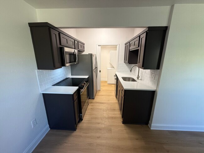 Armario de cocina y lavadero - 3229 Odessa Ave Unidad Detached Apartment