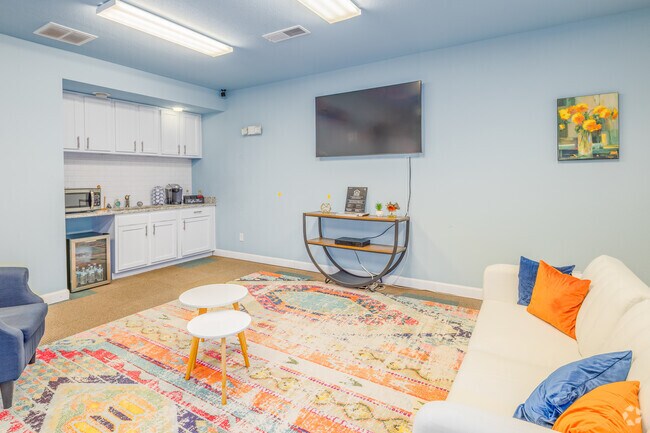 Leasing Office and Clubroom - Peachtree Place