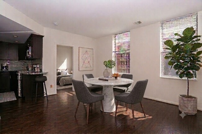 Photo - 2611 Adams Mill Rd NW Unit 301