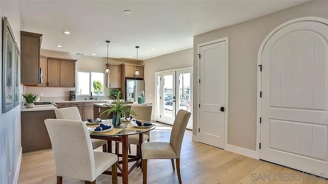 Photo - 5051 Savannah St