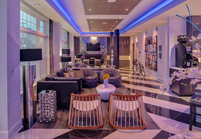 Photo - Aqua on 25th