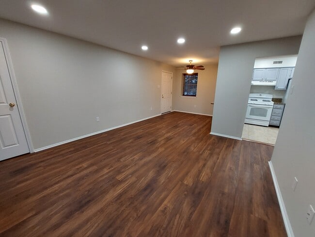 Photo - 2207 Society Plz Unidad #1