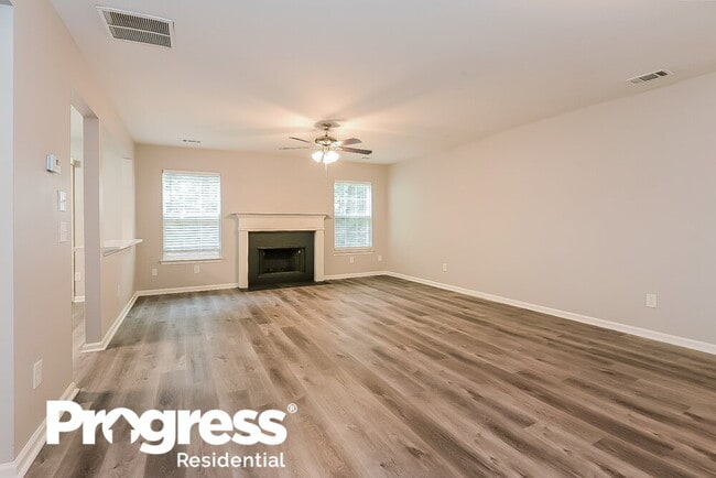 Photo - 2495 Mayfair Dr