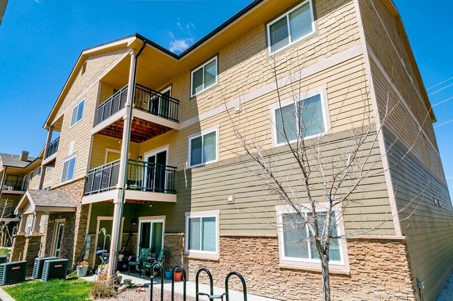 Photo - Elkhorn Apartments