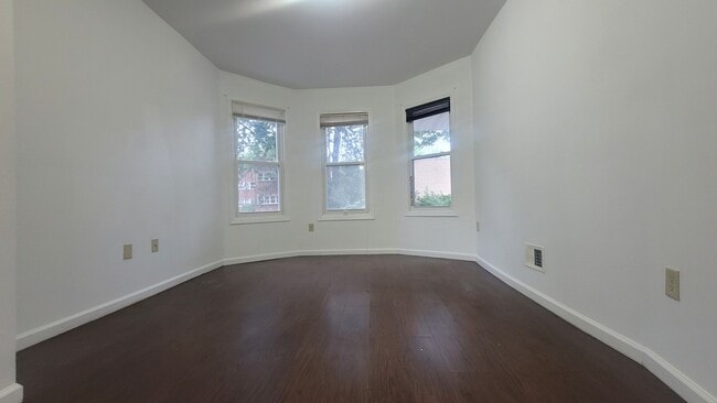 Photo - 296 N Clinton St Unidad 2