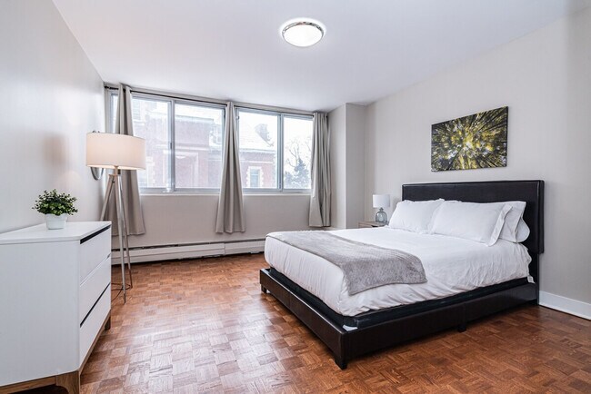 Photo - 1272 Rue Redpath-Crescent Unit ID1261801P