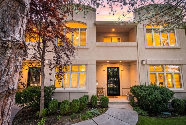 566 Josephine St