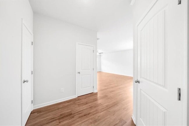 Photo - 101 Shelter Ln E