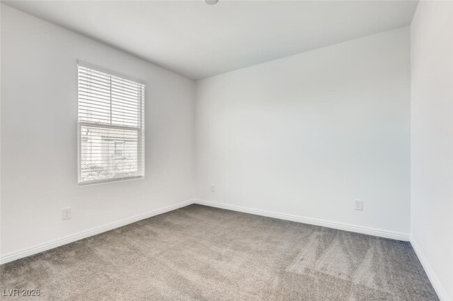 Building Photo - 4496 Pencester St