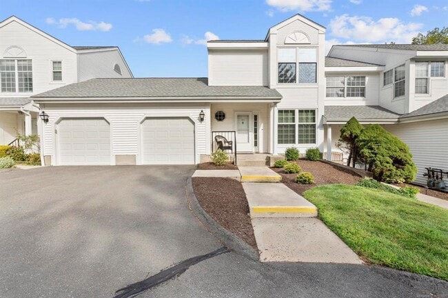 Building Photo - 103 The Arbors Unit 103