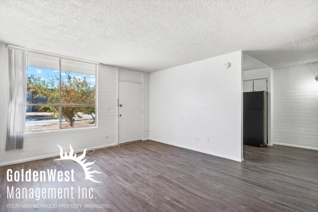 Building Photo - 1Bdm 1Ba Apartment in the Gated Deville Ap...