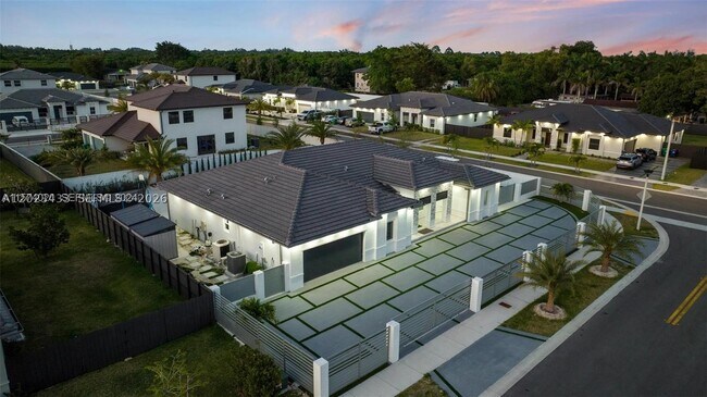 Photo - 13305 SW 190th Terrace