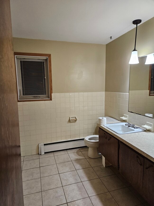 Photo - 829 Golf View Ln Unit # 1