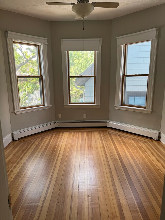 Bedroom 1 - 410 Norfolk St Unit 2