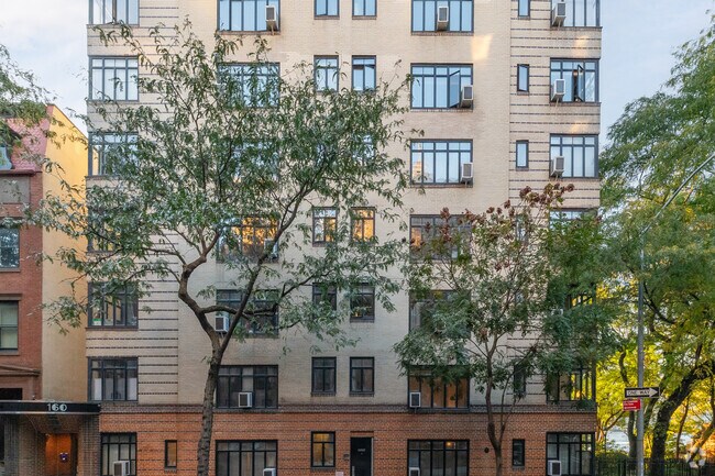 Front facade view - 160 Columbia Hts