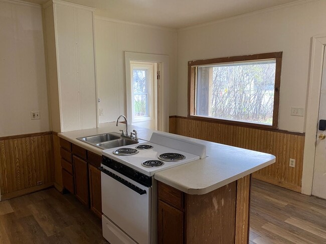 Photo - 1331 Grand Ave Unit 1331 1/2 (Lower)