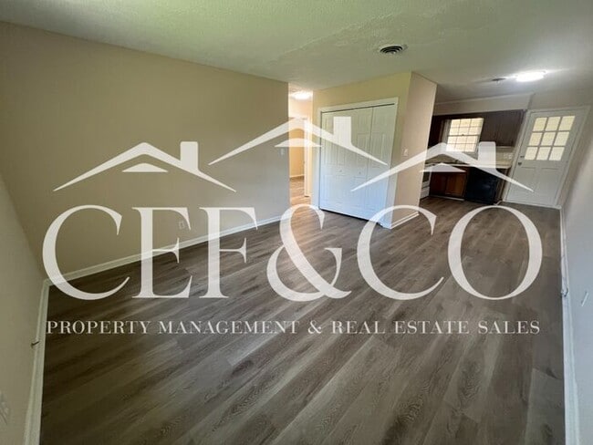 Photo - Adorable 2 bedroom 1 bathroom duplex now available in Inman!