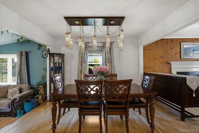24 Avondale Rd