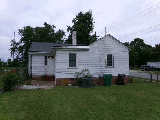 Photo - Spacious 3-Bedroom 2-Bathroom Home